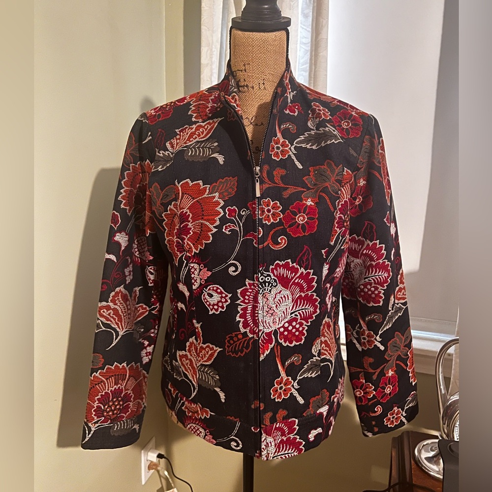 Chico’s Intricate Floral Denim Blazer-Size 1 (US 8); Worn 1x, Exc Condition